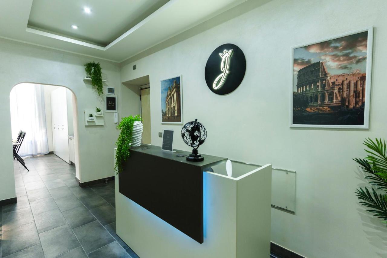Julia Luxury Suite Рим Екстериор снимка