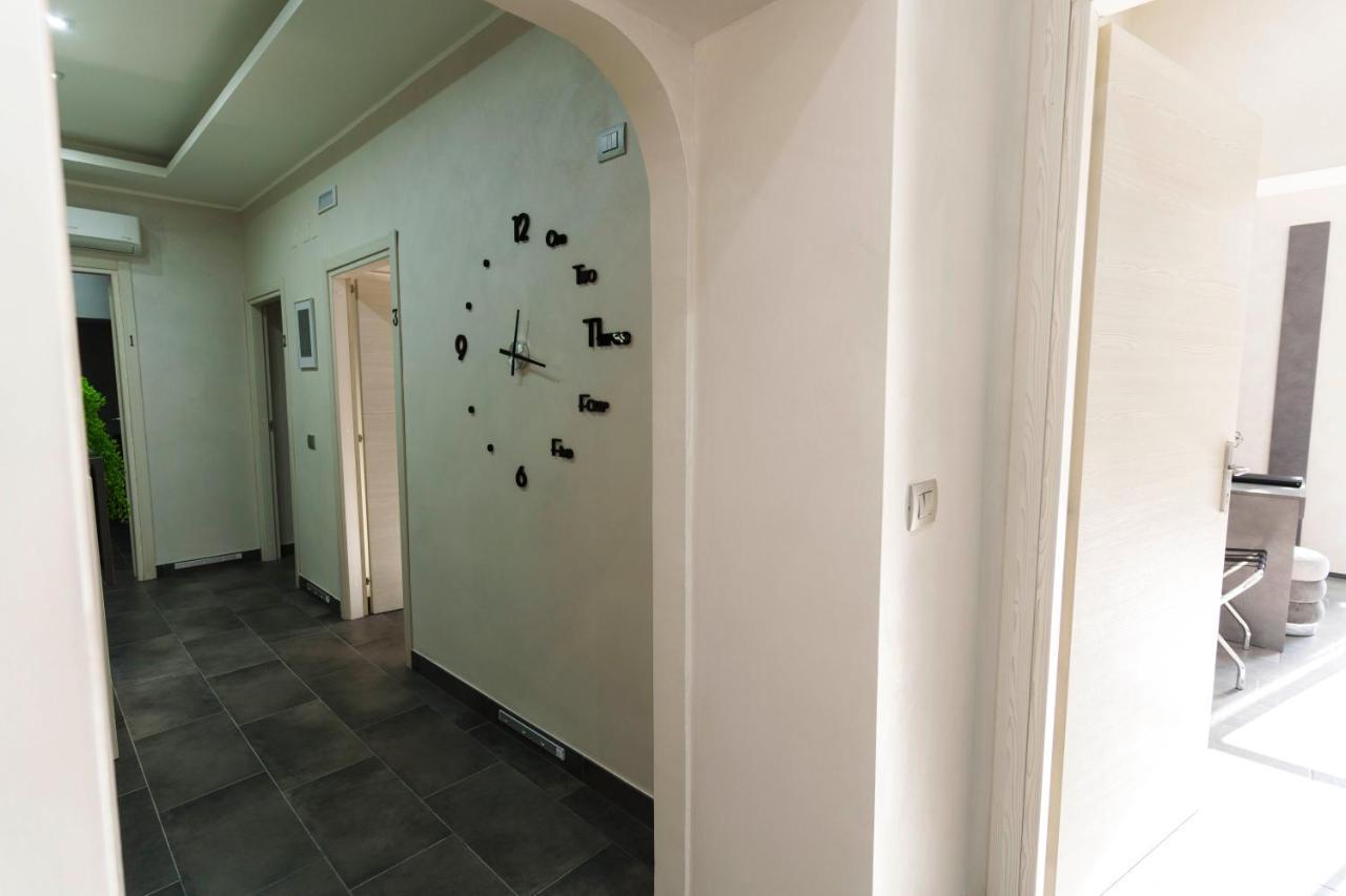 Julia Luxury Suite Рим Екстериор снимка