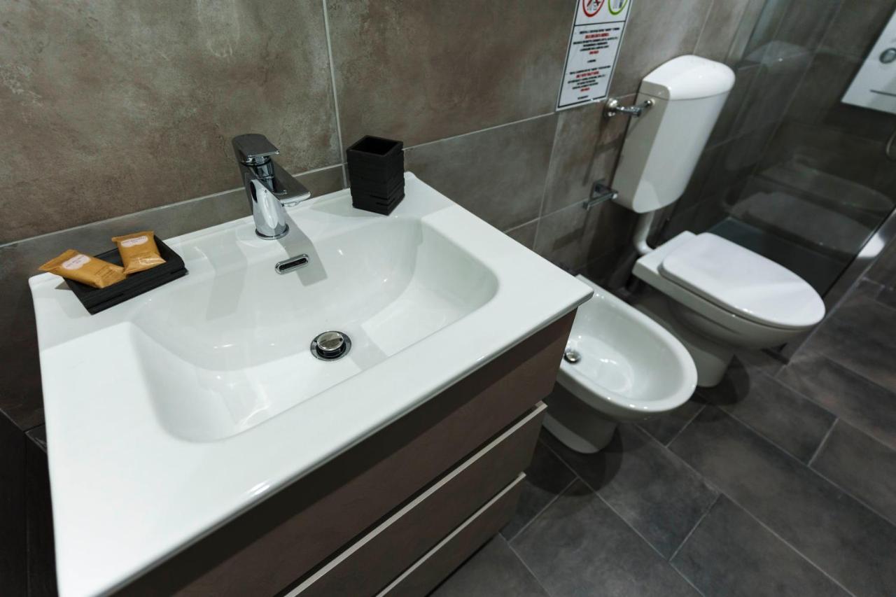 Julia Luxury Suite Рим Екстериор снимка