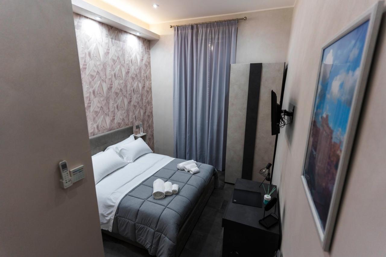 Julia Luxury Suite Рим Екстериор снимка